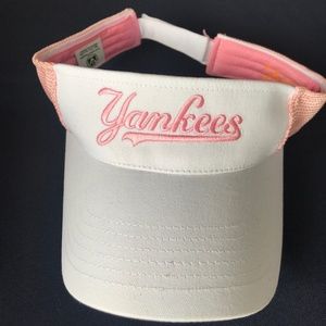 NY Yankees Visor Licensed Apparel